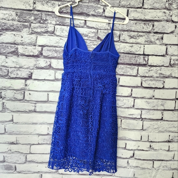 Guess Blue Lace Cocktail Dress - 2 - Picture 4 of 5